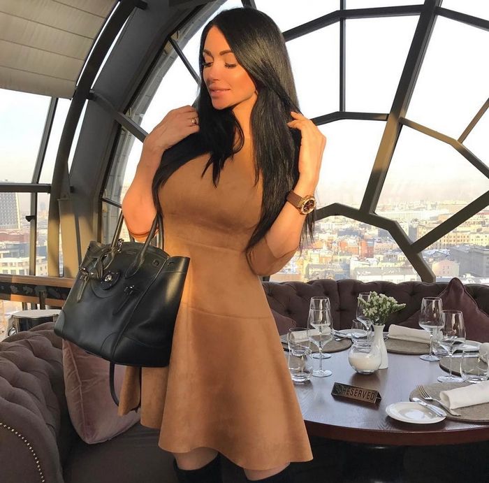 Искусство интимного досуга: мир шлюх на вызов без описания